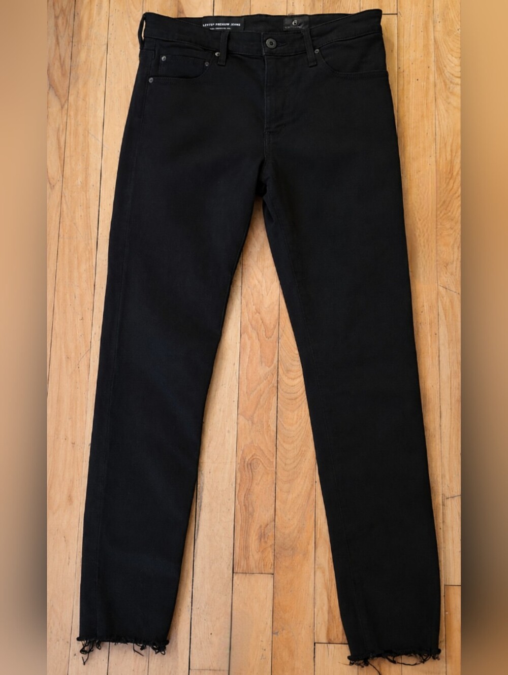 AG Farrah High Rise Skinny Ankle Jeans Black Raw Hem 29R 27" Inseam